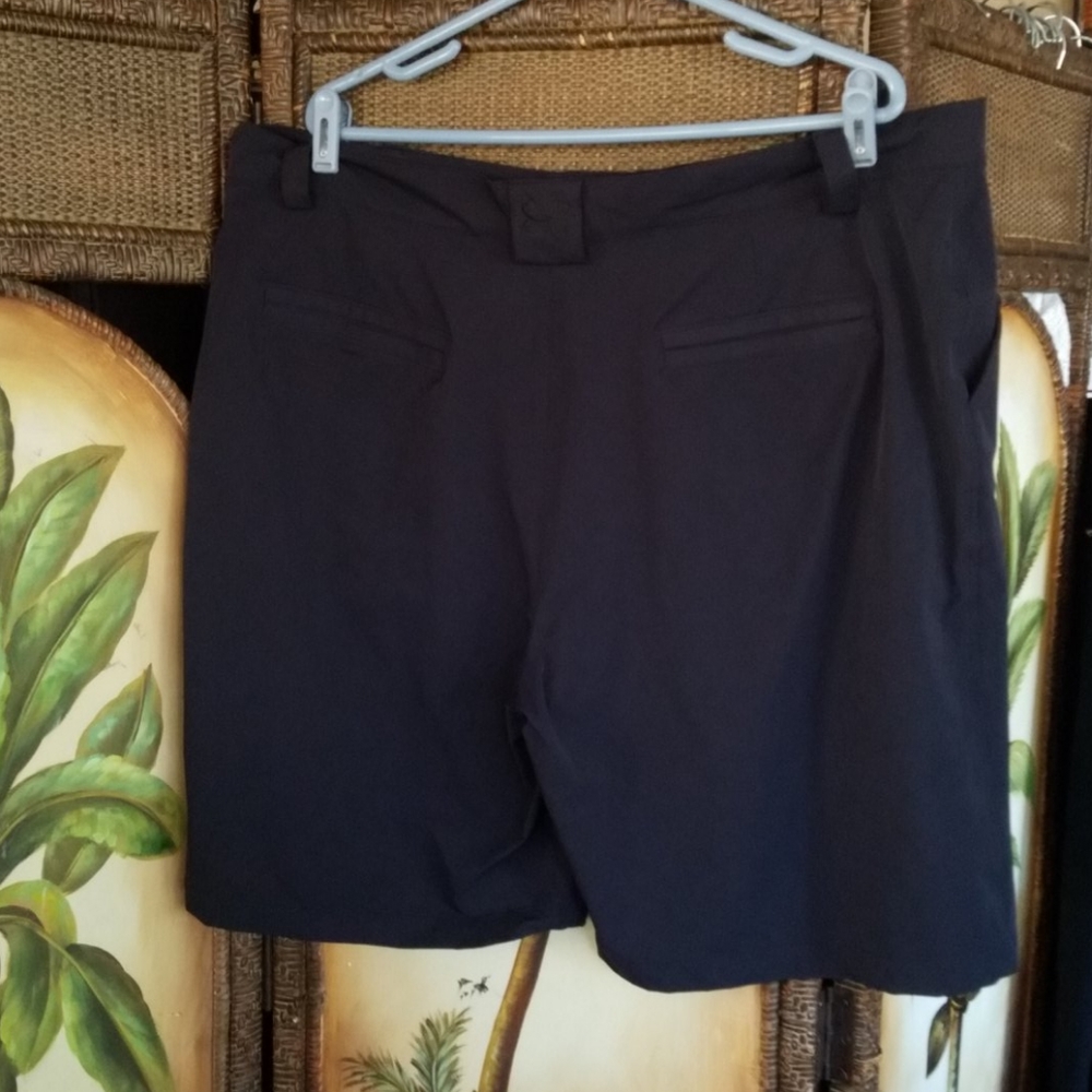 EUC! Mens Under Armour shorts - Picture 4 of 8